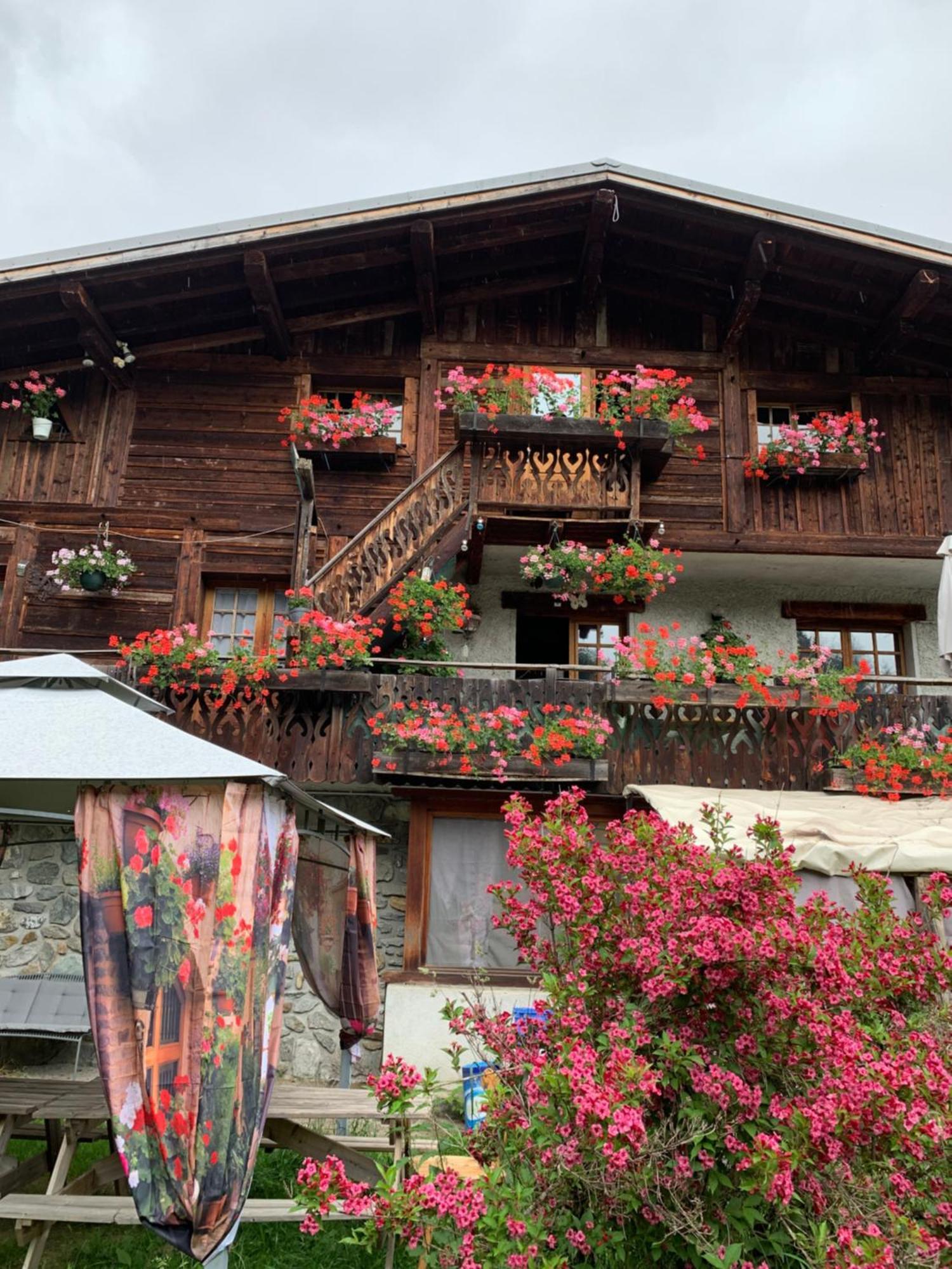 Gite La Montagne Chamonix Esterno foto